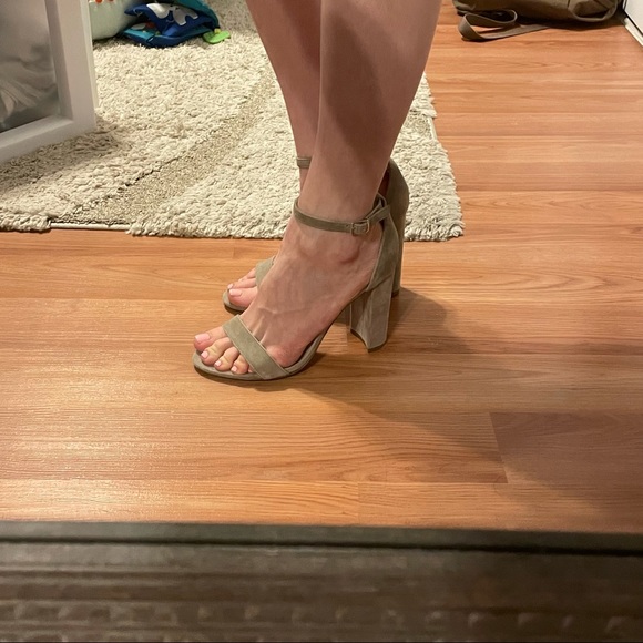 Steve Madden block heel sandals - Picture 11 of 11